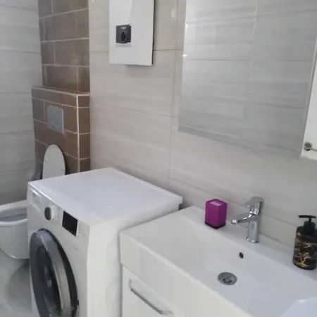 Carsija Life Residence 1 דירה